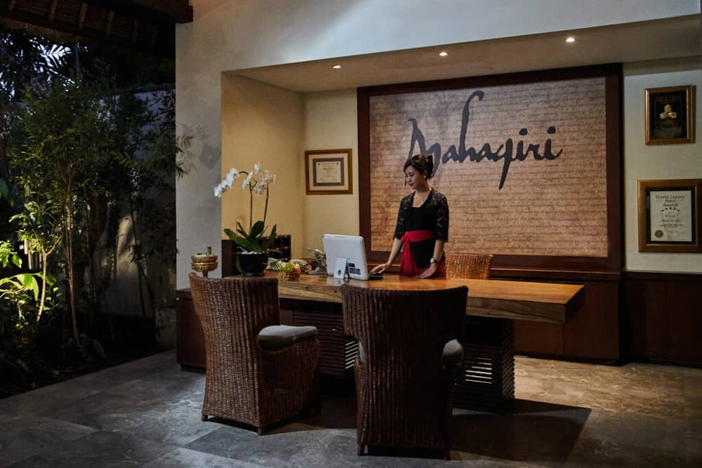 mahagiri-villas-sanur-front-lobby-4-1024x683